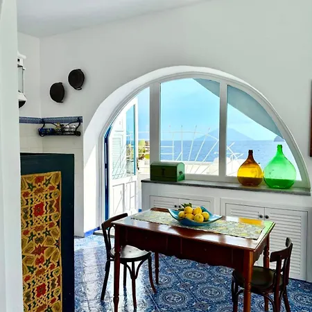 Casa Prete Affittacamere Panarea